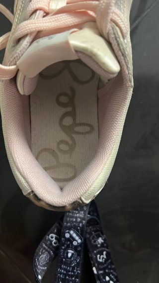 Zapatillas Pepe Jeans rosas y plateadas