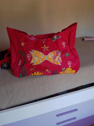 Bolsa de playa con peces