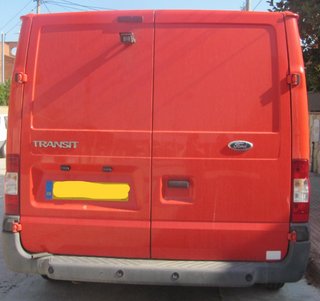 Ford Transit roja año 2007