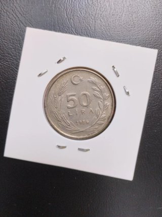 Monedas Turcas 1000 y 50 Lira
