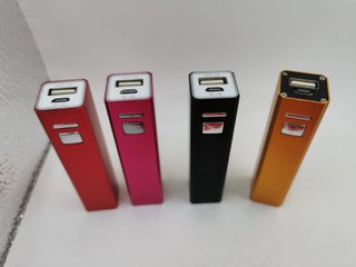 7 powerbank USB 2600mAh para piezas o revisar