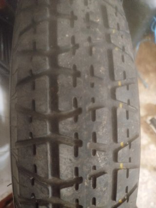 Rueda de repuesto 420 compatible 230,235/ 80 y 90