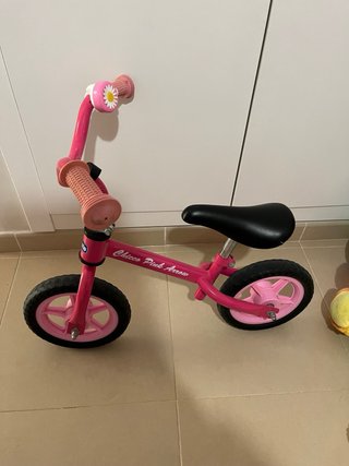 Bicicleta Chicco sin pedales con timbre