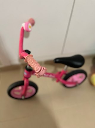 Bicicleta Chicco sin pedales con timbre