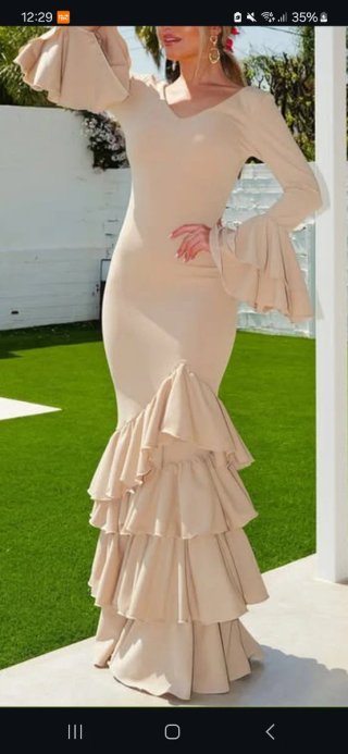 Traje de gitana beige