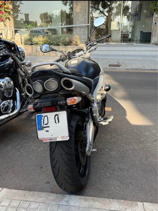 Suzuki GSR 600 Negra/Plata
