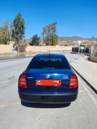 Skoda Superb 2004