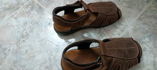 Sandalias de hombre marrones