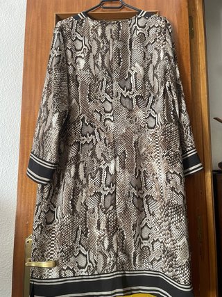 Vestido estampado serpiente talla 46