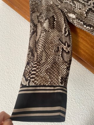 Vestido estampado serpiente talla 46