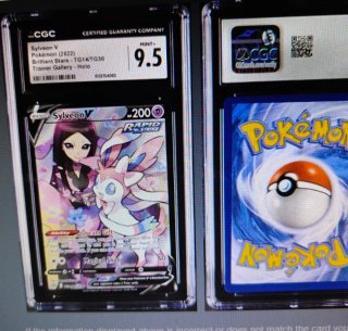 Sylveon V Pokémon 2022 CGC 9.5 Holo