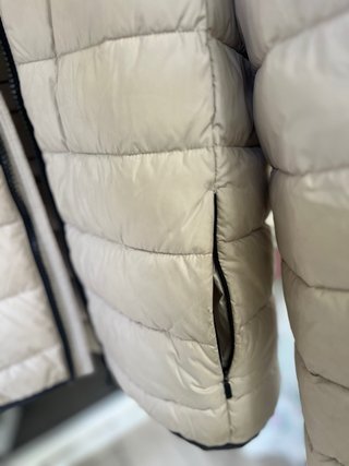 Abrigo plumífero Ecoalf beige