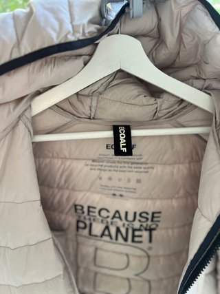 Abrigo plumífero Ecoalf beige