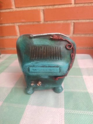 Suvenir vintage TV con personajes