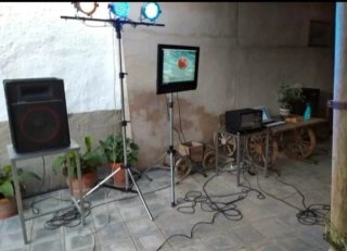 Alquiler de Equipo Karaoke  Yamaha y luces fiestas