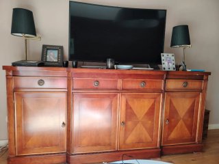 Mueble bufete madera cerezo maciza