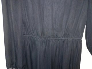 Vestido corto gasa negro manga larga