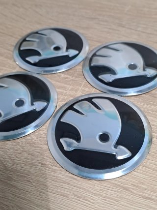 Emblemas Skoda 56 mm (4 unidades)
