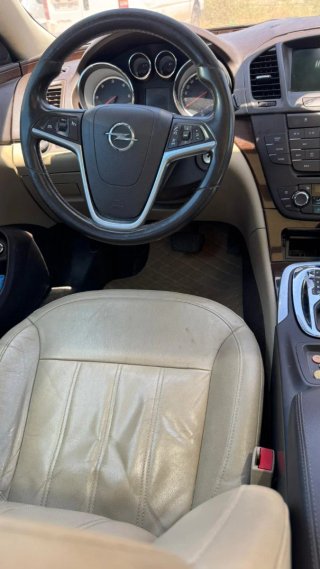 Opel Insignia 2011