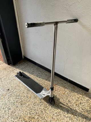 Scooter hecho a piezas