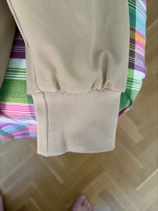 Chaqueta Carhartt Beige.
