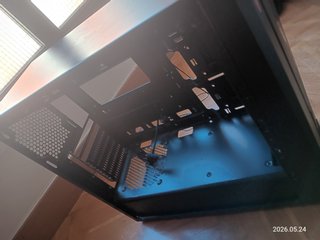 Caja PC Negra Con franja led