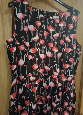 Vestido estampado flamencos sin mangas nuevo