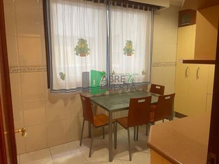 Piso en alquiler en Centro en Ourense
