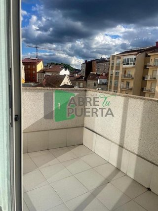 Piso en alquiler en Centro en Ourense