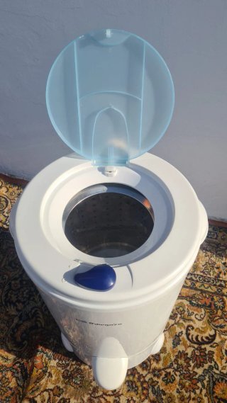 Secadora Orbegozo blanca.como nueva