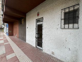 Local comercial en venta en Humanes de Madrid