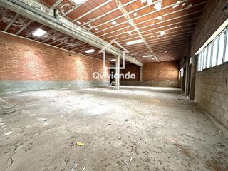 Local comercial en venta en Font Pudenta – Can Sant Joan en Montcada i Reixac