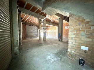 Local comercial en venta en Font Pudenta – Can Sant Joan en Montcada i Reixac