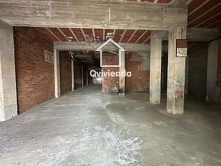 Local comercial en venta en Font Pudenta – Can Sant Joan en Montcada i Reixac