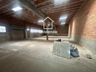 Local comercial en venta en Font Pudenta – Can Sant Joan en Montcada i Reixac