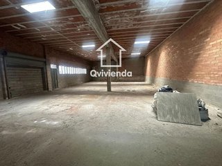 Local comercial en venta en Font Pudenta – Can Sant Joan en Montcada i Reixac