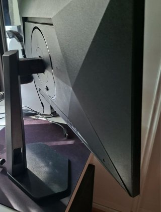 Monitor AOC Q27G4XD