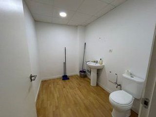 Local comercial en venta en Universidad en Ciudad Real
