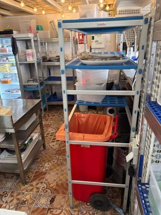 Local comercial en venta en Centro Urbano en Estepona