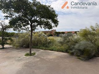 Terreno en venta en Zuera