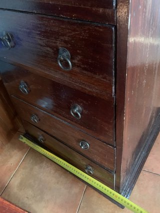 Mueble clásico de madera.