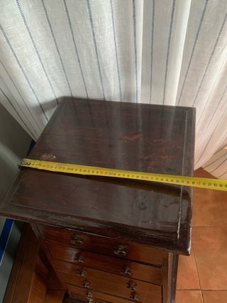Mueble clásico de madera.