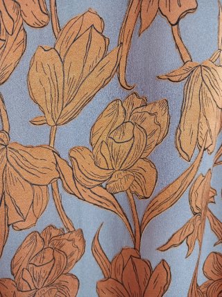 Blusa CAETE floral M/38 cremallera y cinturón