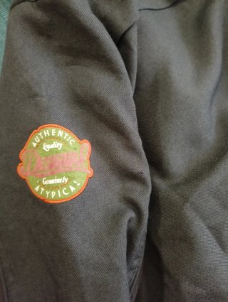 Chaqueta Desigual Talla L (13-14 años)