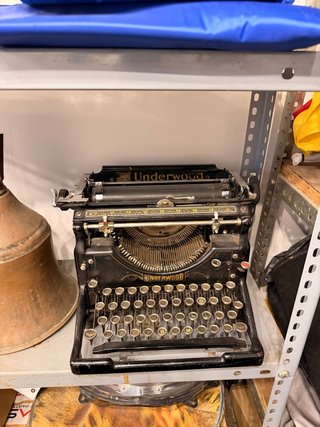 Máquina de escribir Underwood antigua
