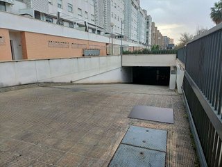 Garaje en venta en Tablada en Sevilla