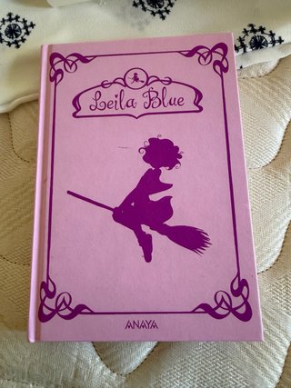 libro el hechizo la primera bruja