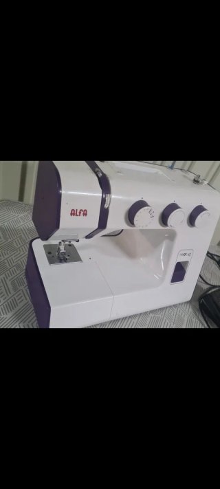 Máquina de coser Alfa Next 40.sin pedal