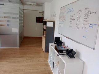 Oficina en alquiler en El Carrascal en Leganés