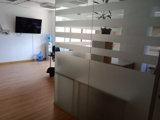 Oficina en alquiler en El Carrascal en Leganés